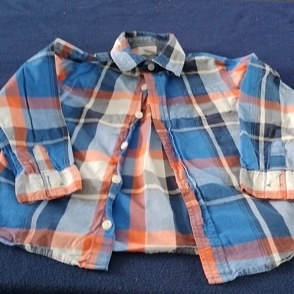 Boys button up long sleeve plaid shirts with pocket on the front